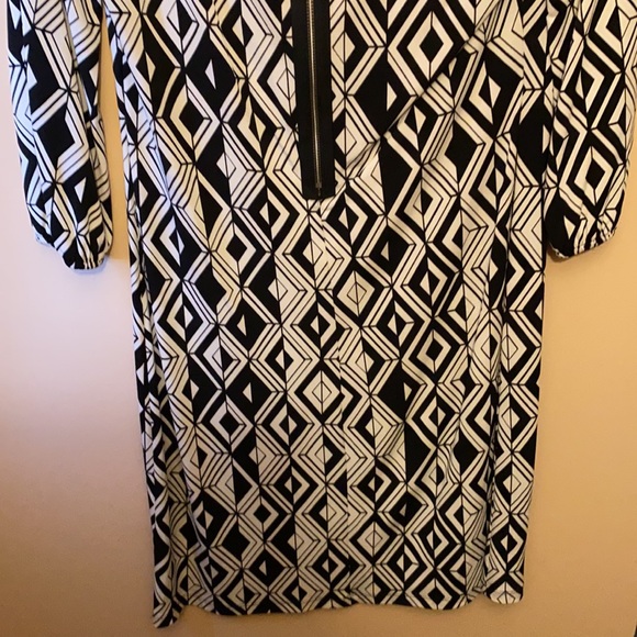 Kenar Dress Women size 6. Black and White design. Zipper back 3/4 sleeves - Picture 6 of 12